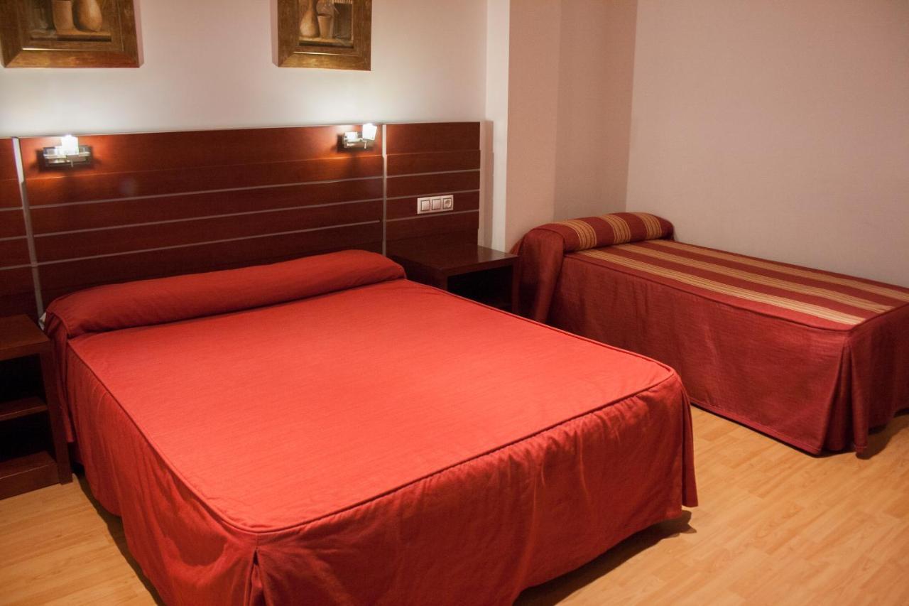 Norte Hotel Villanueva de Gallego Luaran gambar