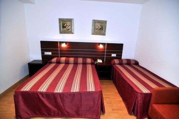 Norte Hotel Villanueva de Gallego Bilik gambar
