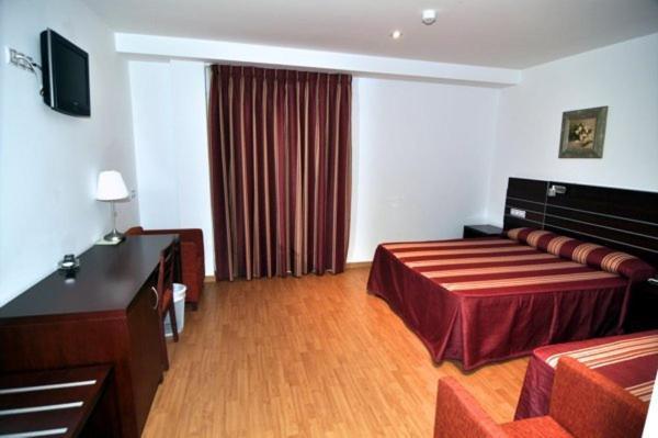 Norte Hotel Villanueva de Gallego Bilik gambar